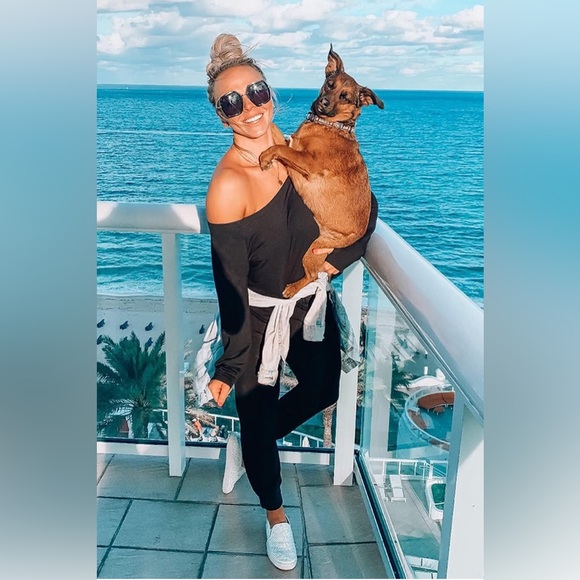 Navy blue jump suit size medium - stretchy and lightweight - Picture 4 of 12